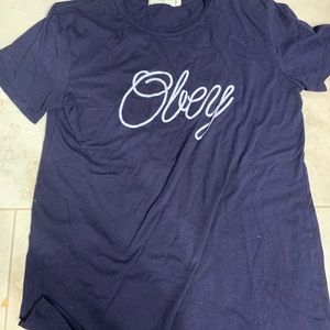 Obey tee